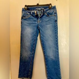 Ladies American Eagle jeans size 4 in great shape!
